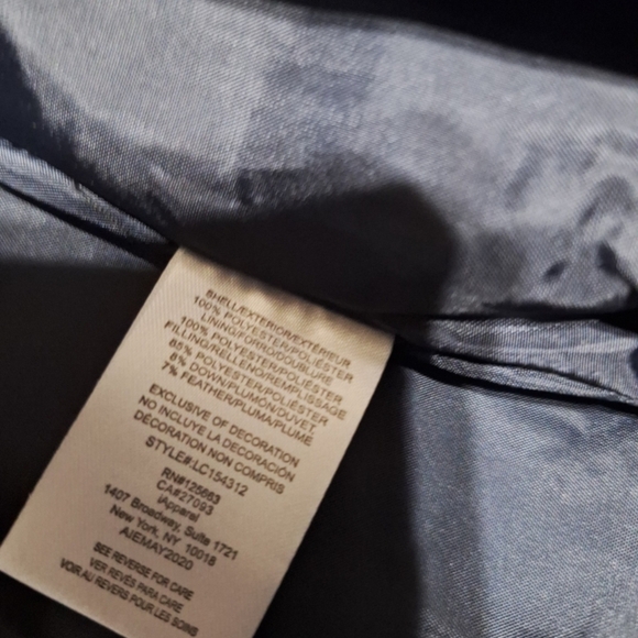 Big Chill Quilted Puffer Vest in Cream with Black Trim - Picture 8 of 8